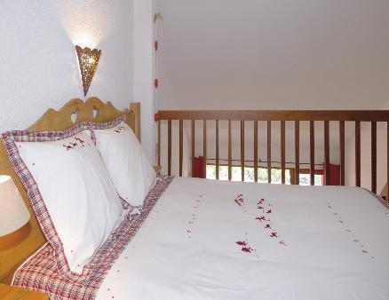 Aparthotel La Pradella 3*